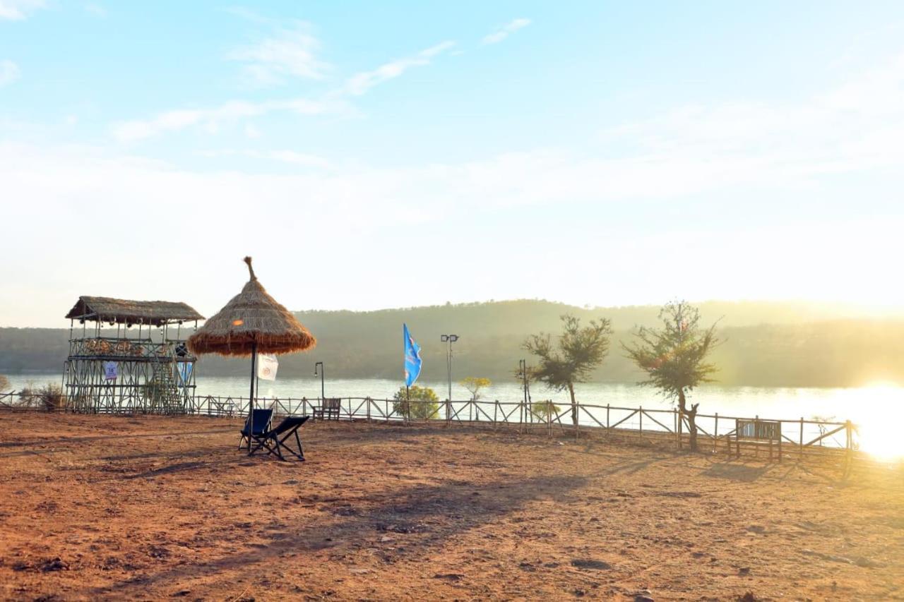 מלון Gurla Gandhisagar Forest Retreat מראה חיצוני תמונה