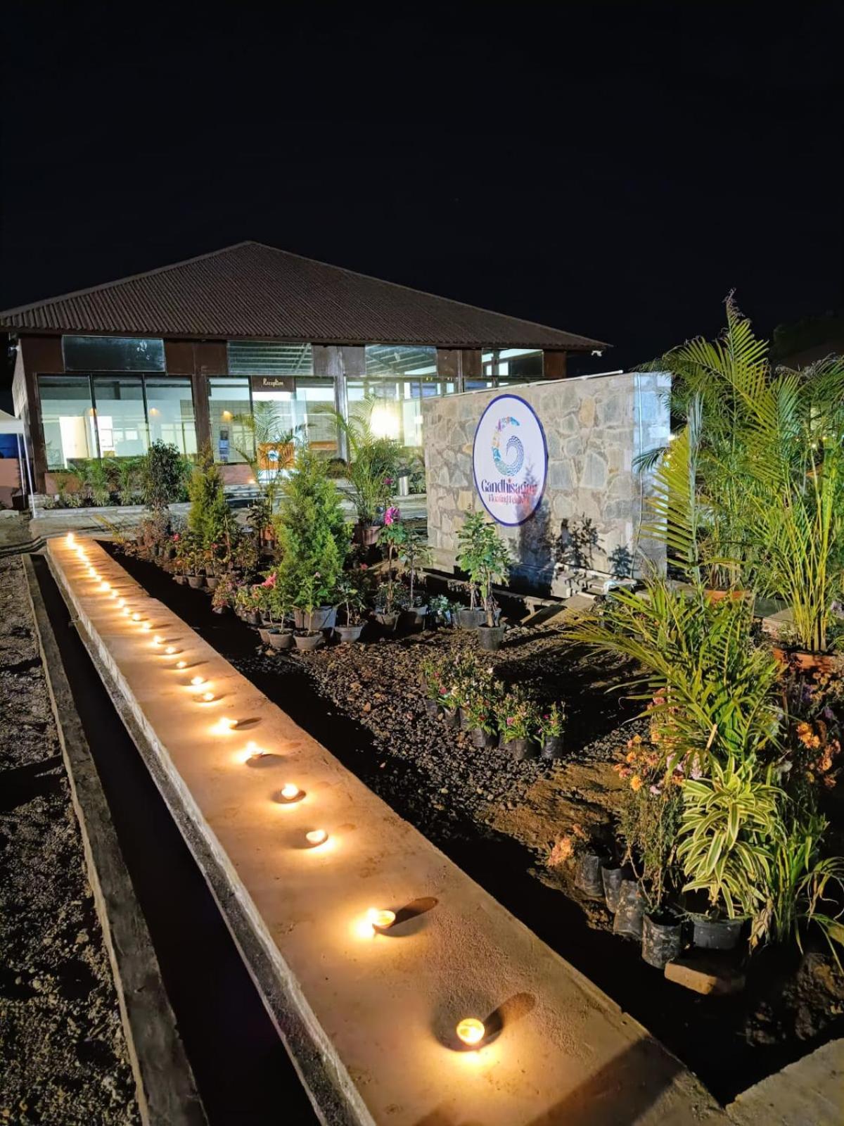 מלון Gurla Gandhisagar Forest Retreat מראה חיצוני תמונה