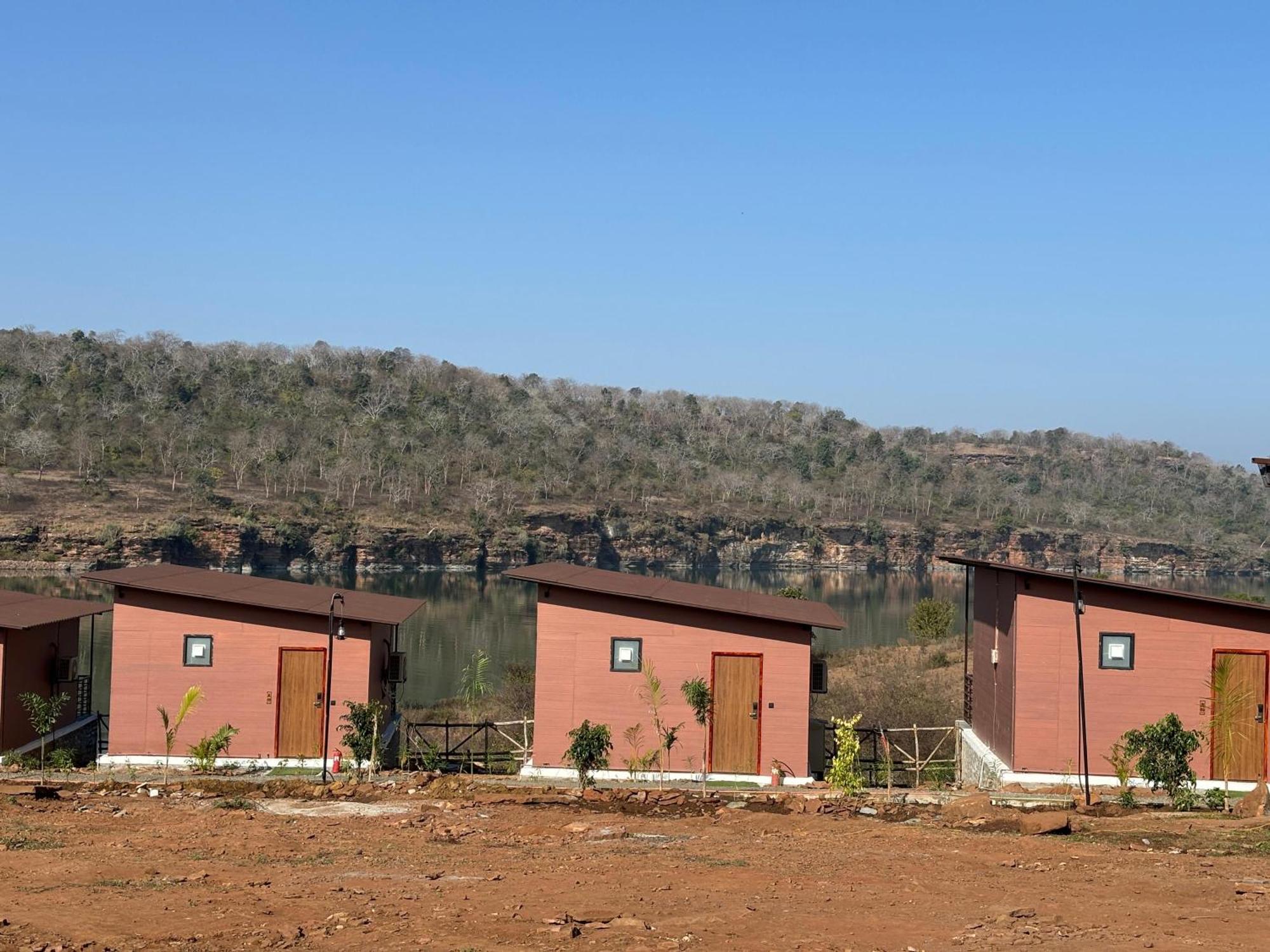 מלון Gurla Gandhisagar Forest Retreat מראה חיצוני תמונה