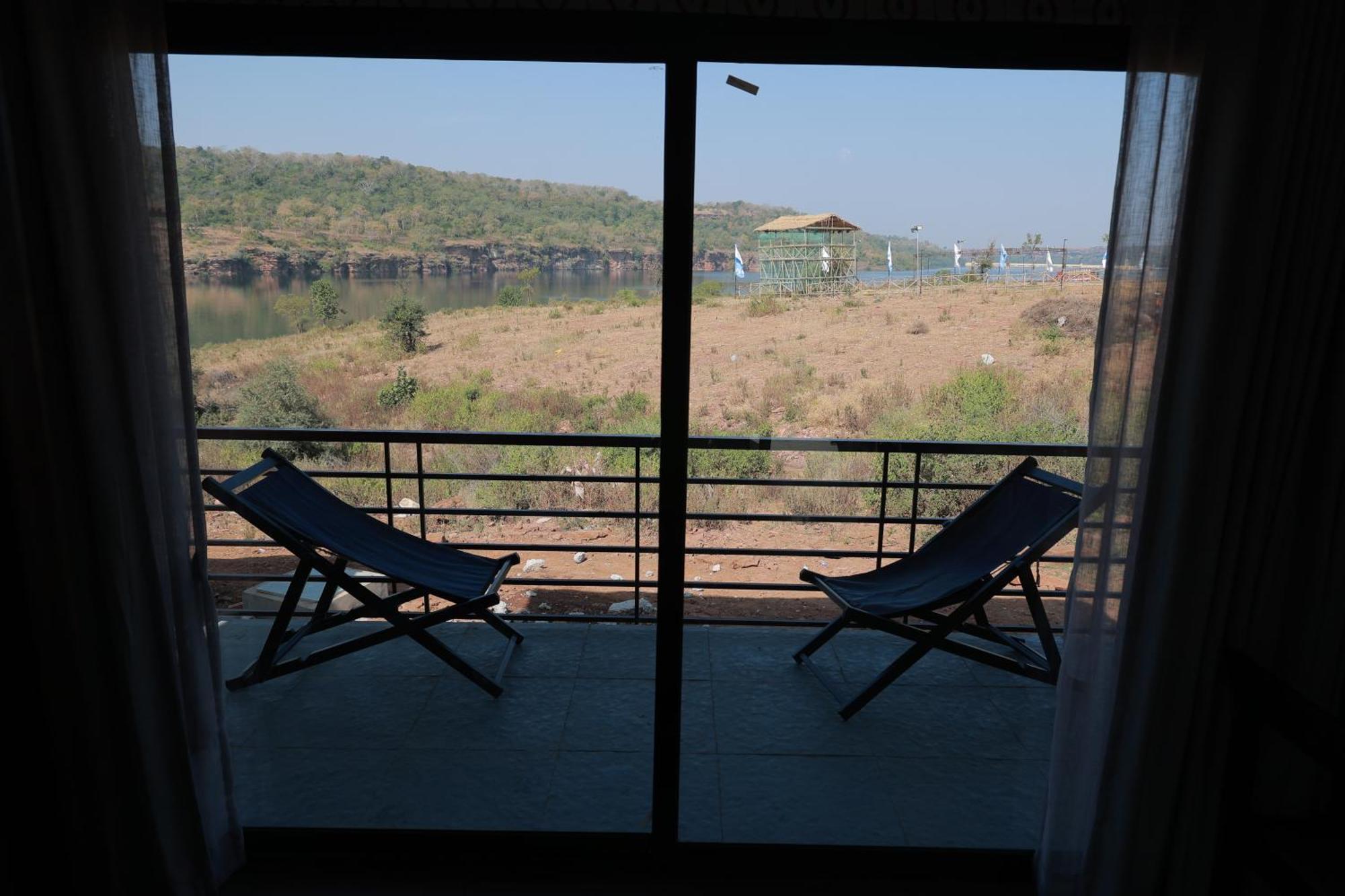 מלון Gurla Gandhisagar Forest Retreat מראה חיצוני תמונה